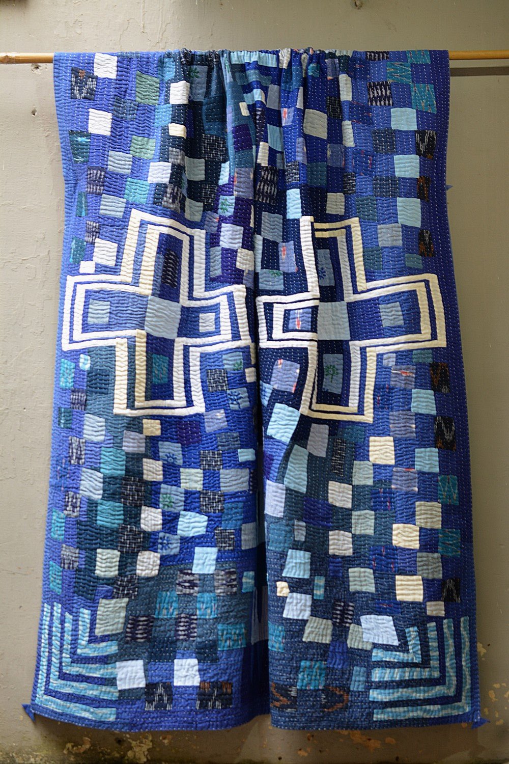 Karnataka Kowdhi – Azul - 63” x 85” - metaphorracha