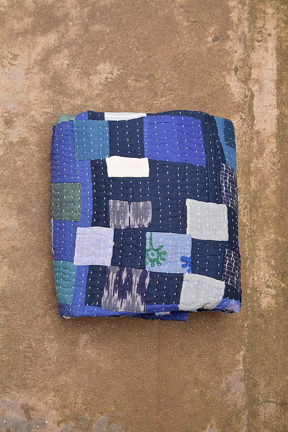 Karnataka Kowdhi – Azul - 63” x 85” - metaphorracha