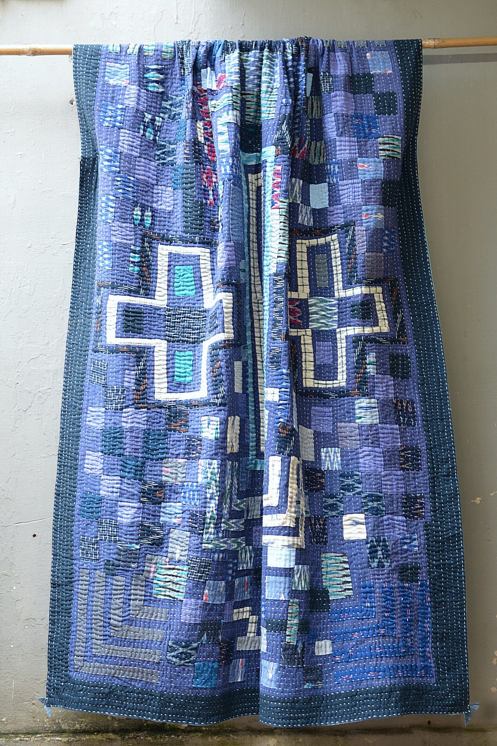 Karnataka Kowdhi – Steppdecke - 63” x 88” - metaphorracha