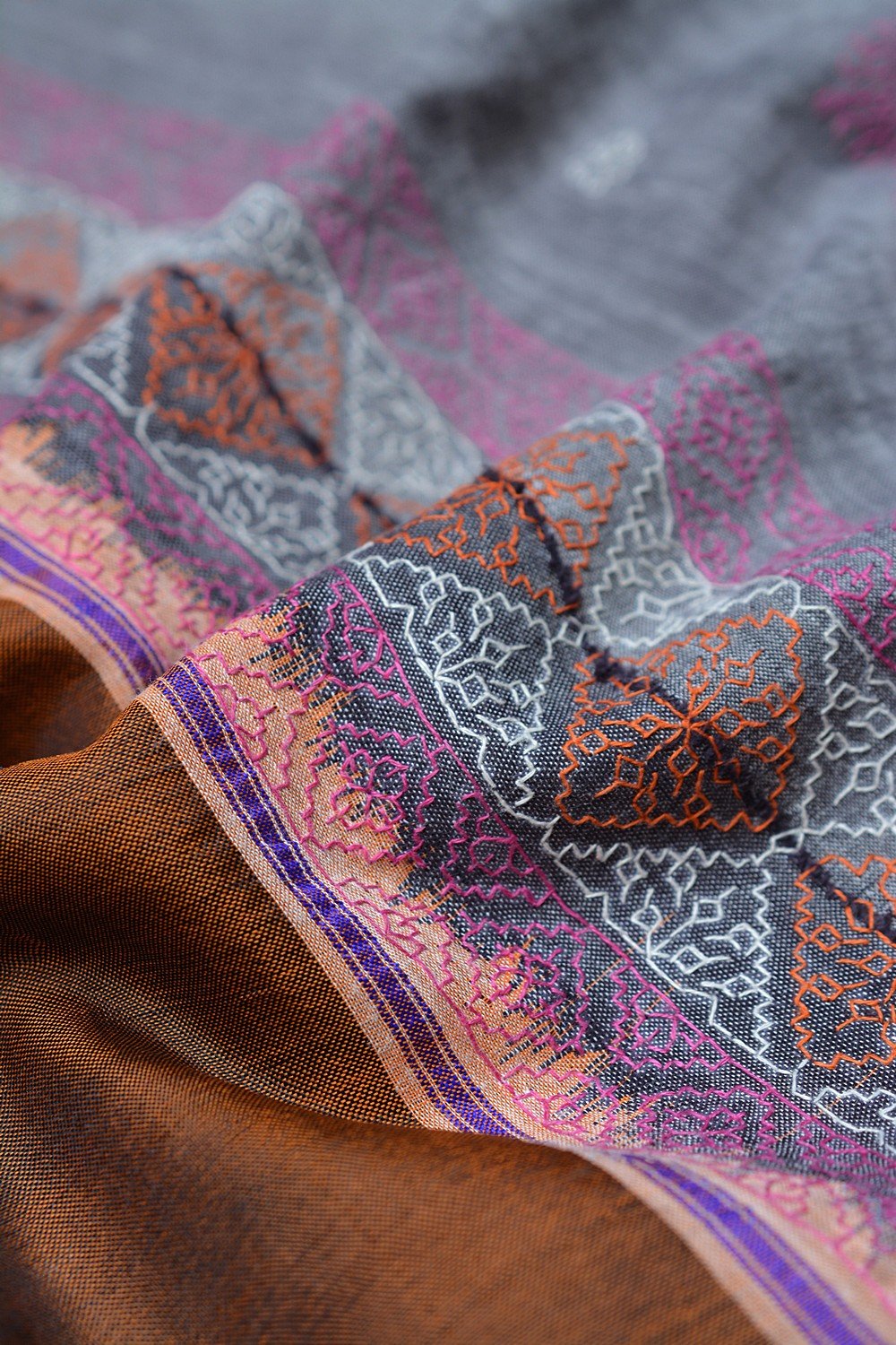 Kasuti Embroidered Karnataka Handloom Saree - Haft. - metaphorracha