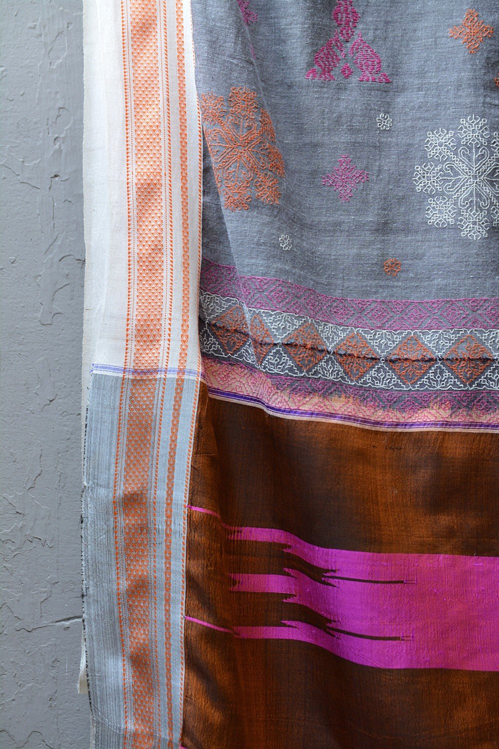 Kasuti Embroidered Karnataka Handloom Saree - Haft. - metaphorracha