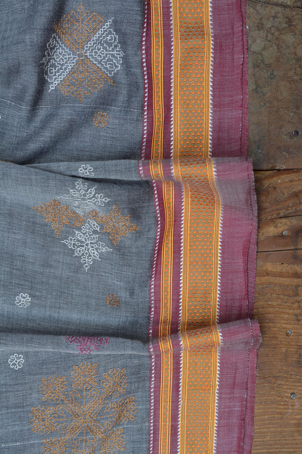 Kasuti Embroidered Karnataka Handloom Saree - Tikand. - metaphorracha