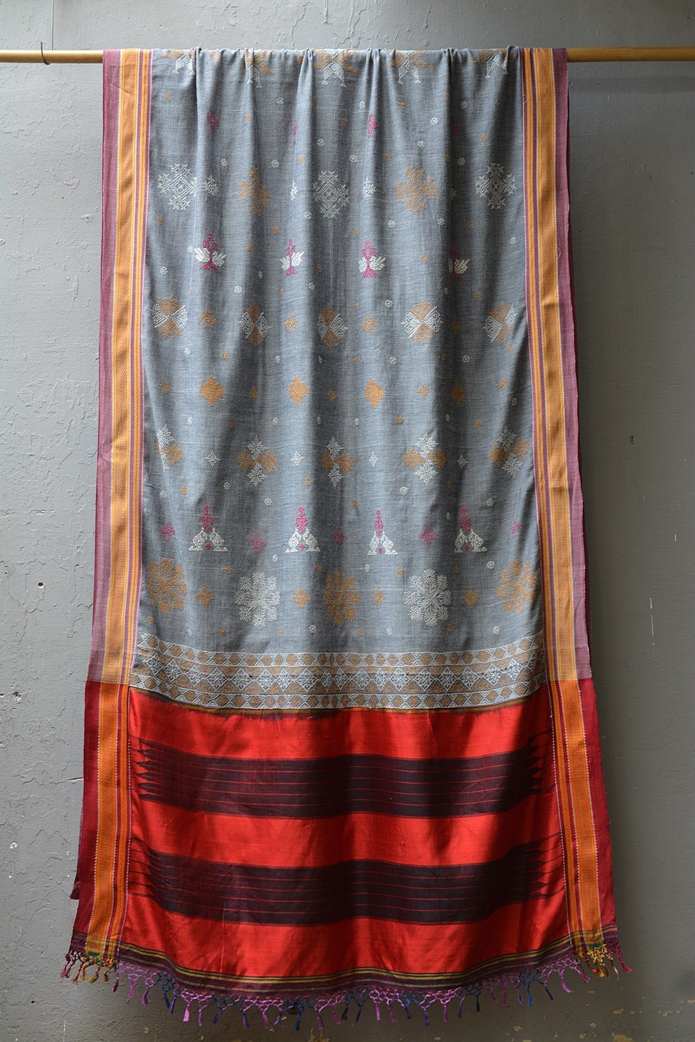 Kasuti Embroidered Karnataka Handloom Saree - Tikand. - metaphorracha