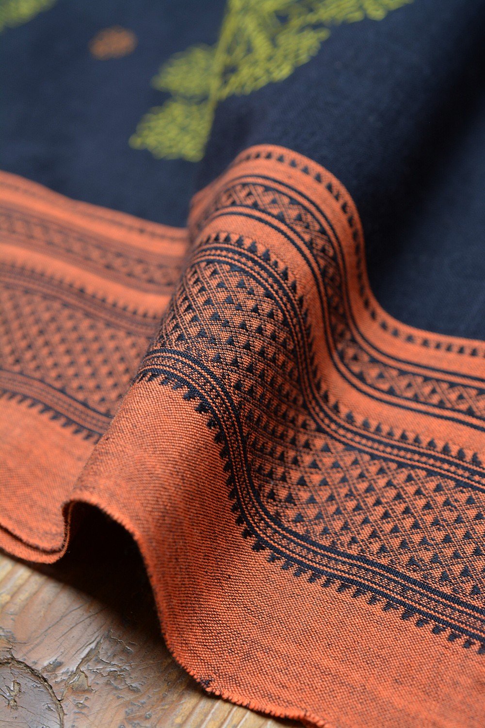 Kasuti Embroidered Karnataka Handloom Saree - Vez. - metaphorracha
