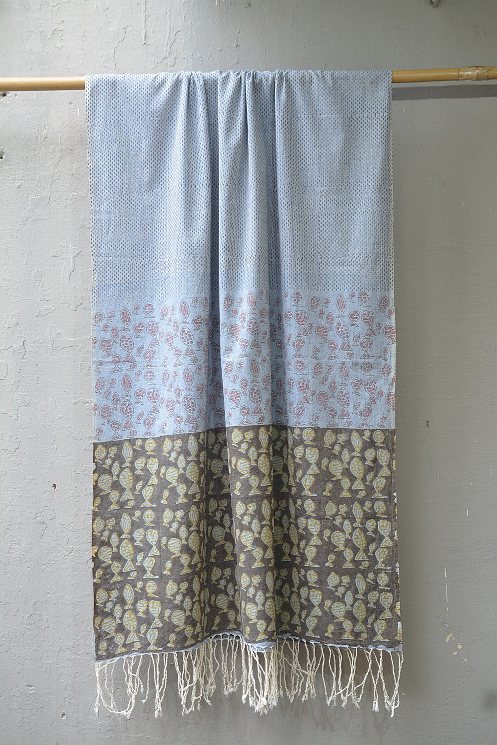 Khadi Dupatta - Fish