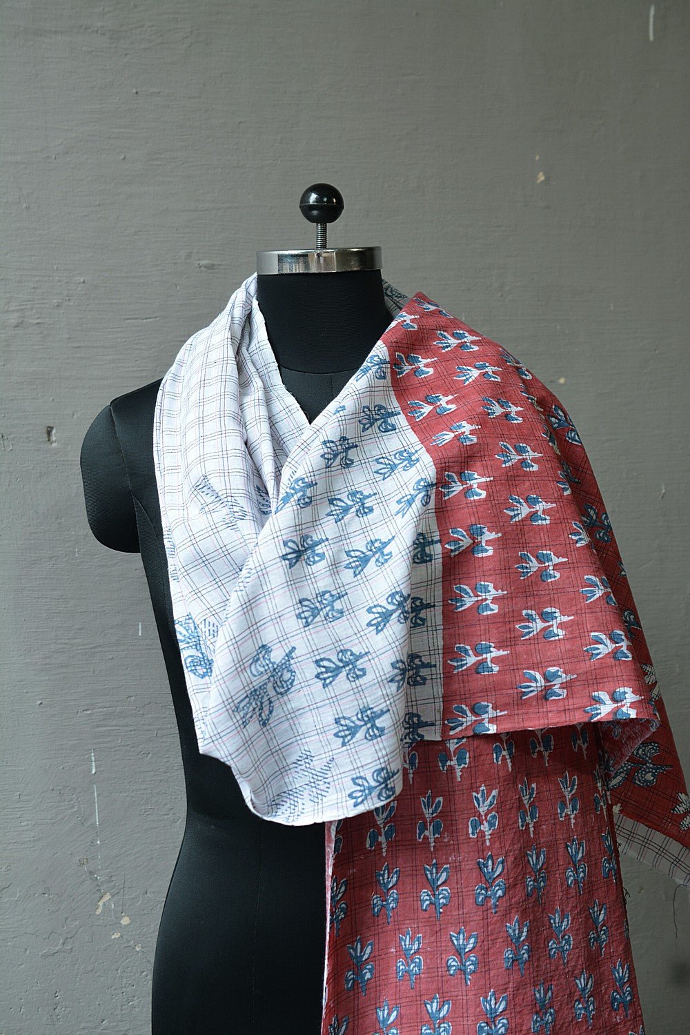 Block Printed Khadi Stole - Flora - metaphorracha