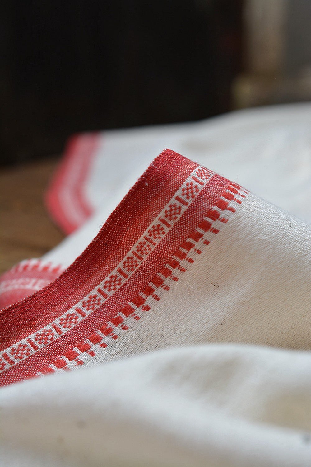 Dobby Border Khadi Lungi - metaphorracha