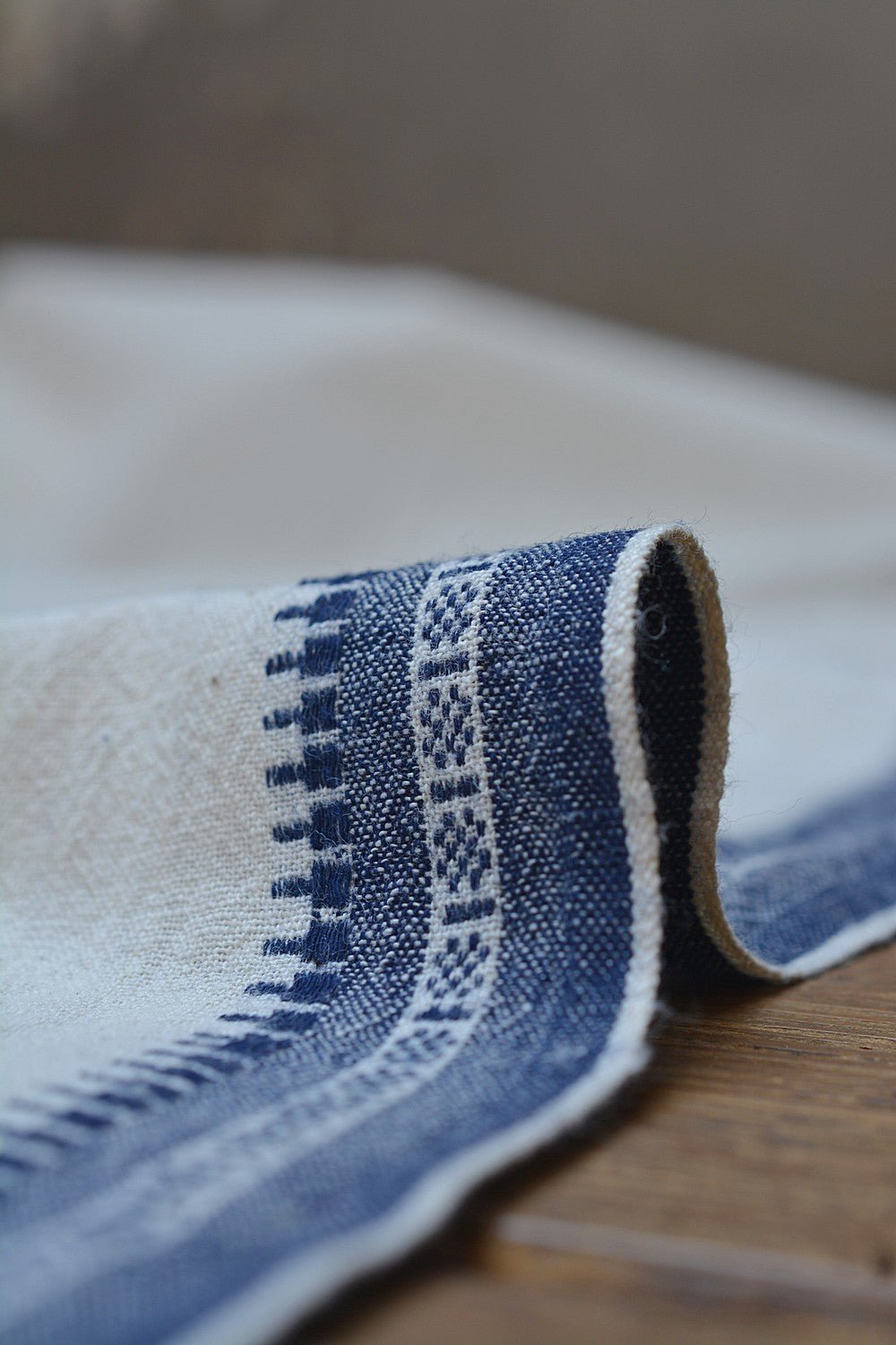 Dobby Border Khadi Lungi - Navy Blue - metaphorracha