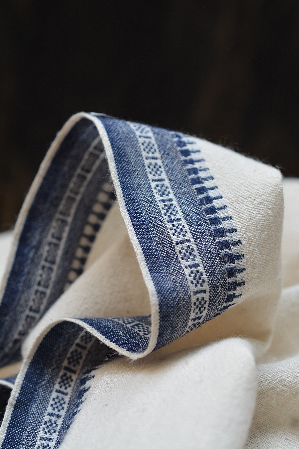 Dobby Border Khadi Lungi - Navy Blue - metaphorracha