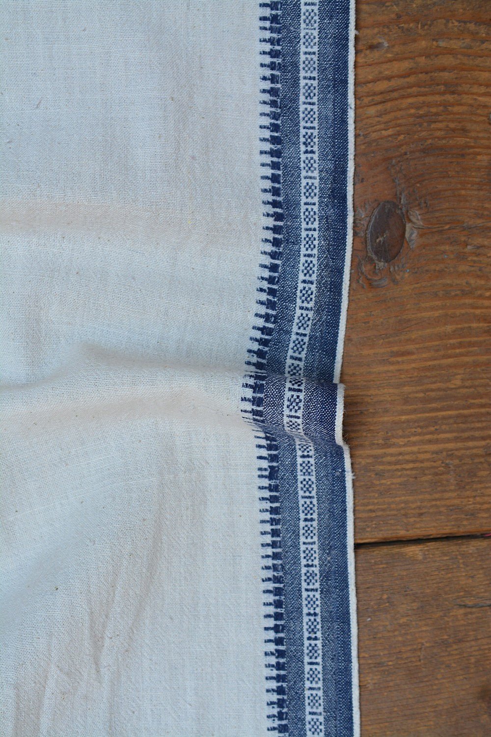 Dobby Border Khadi Lungi - Navy Blue - metaphorracha