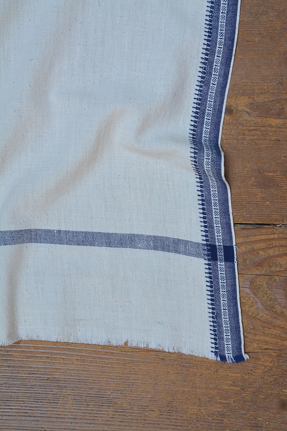 Dobby Border Khadi Lungi - Navy Blue - metaphorracha