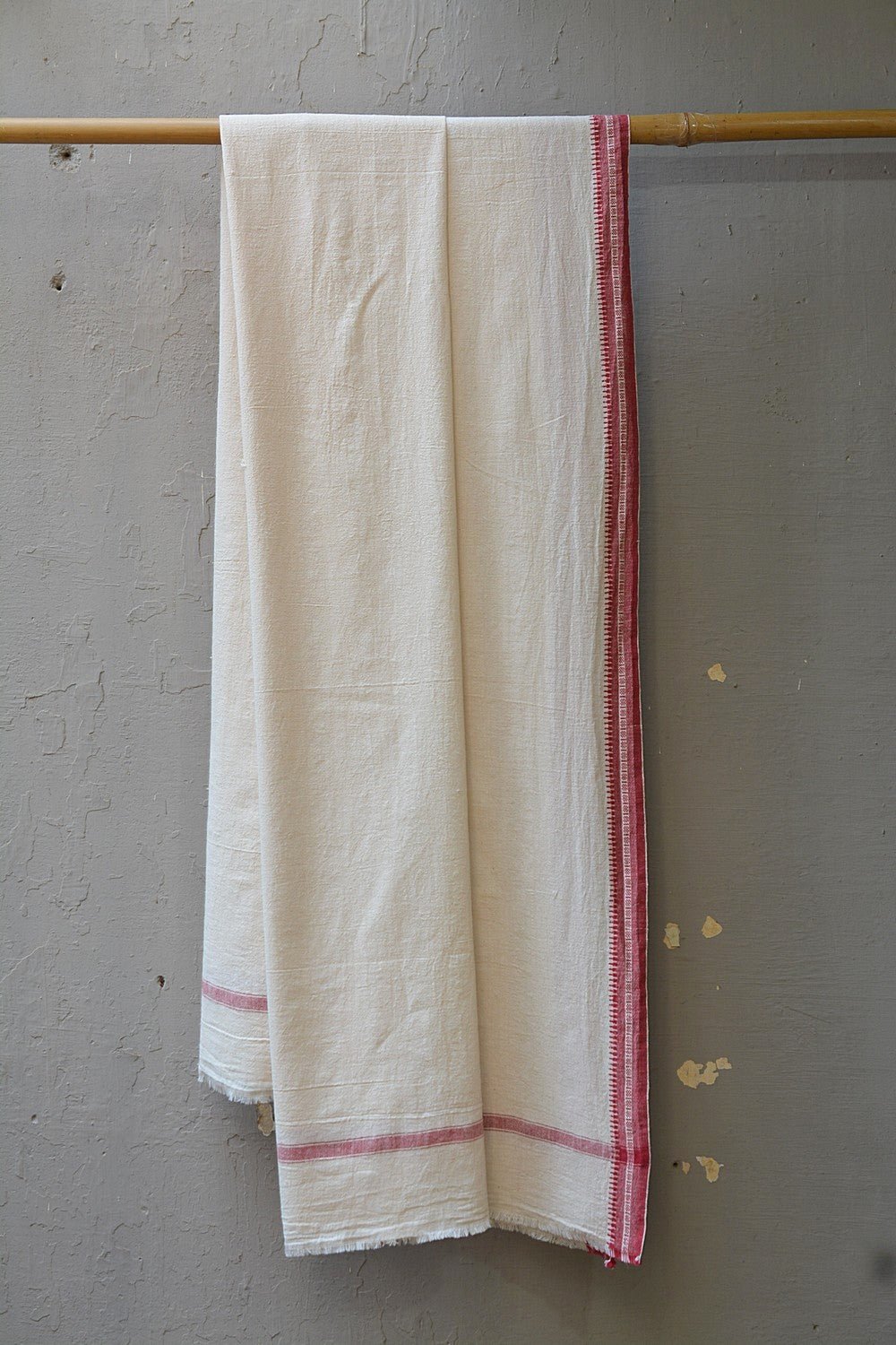 Dobby Border Khadi Lungi - Postbox Red - metaphorracha