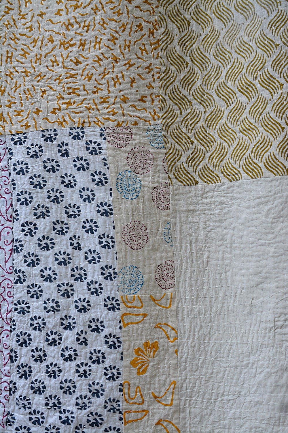 Iruppu - Block Printed Quilt (90"x 108") - metaphorracha