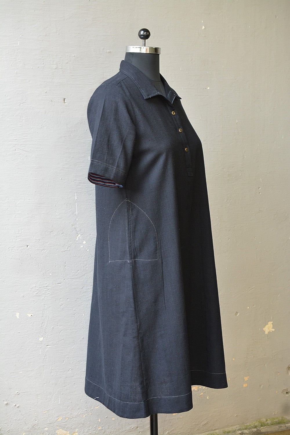 Kaala Khadi Kurta - metaphorracha