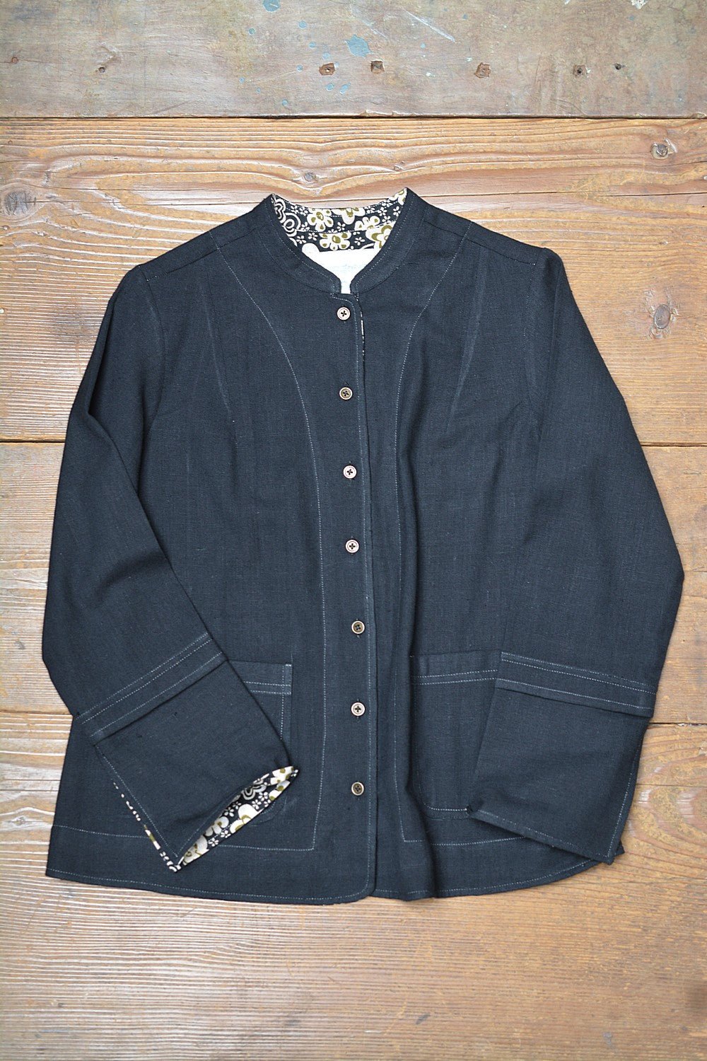 Kappu Khadi Jacket - metaphorracha