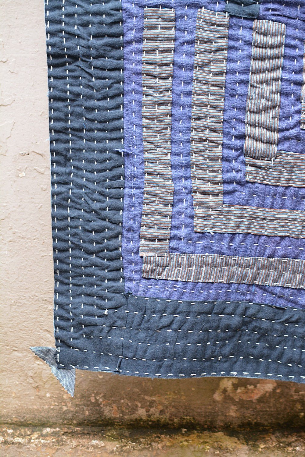 Karnataka Kowdhi – Steppdecke - 63” x 88” - metaphorracha