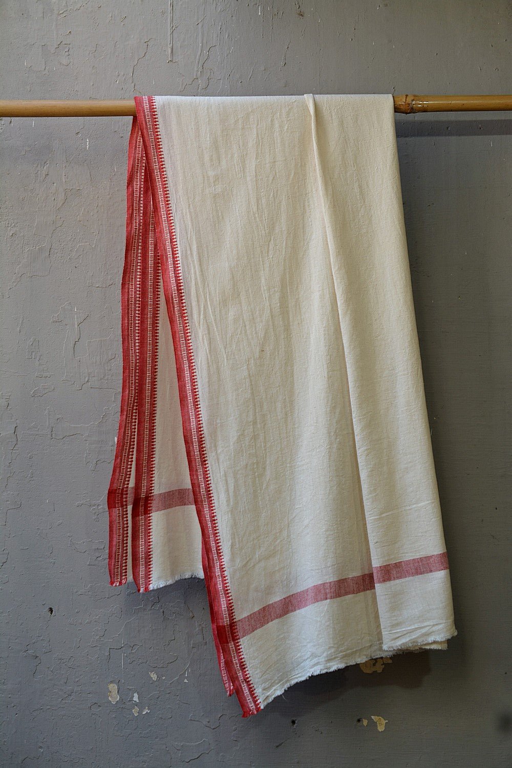 Khadi Lungi - Dobby Border - metaphorracha