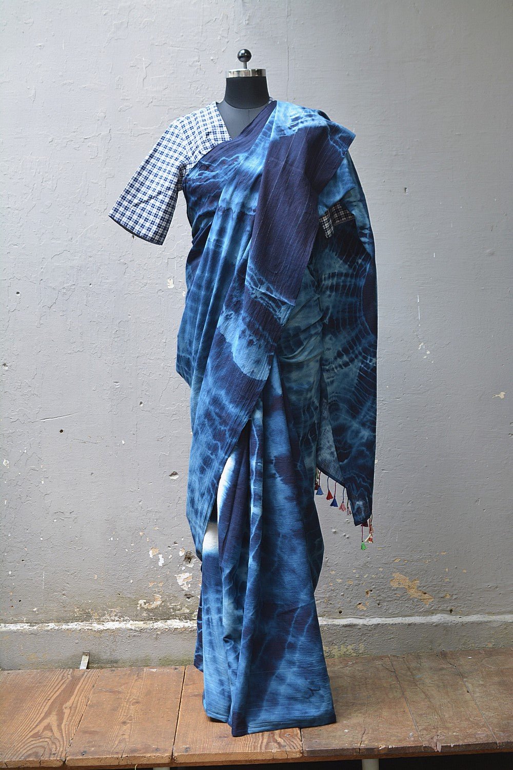 Khadi Saree - Tie and Dyed Midnight Blue - metaphorracha