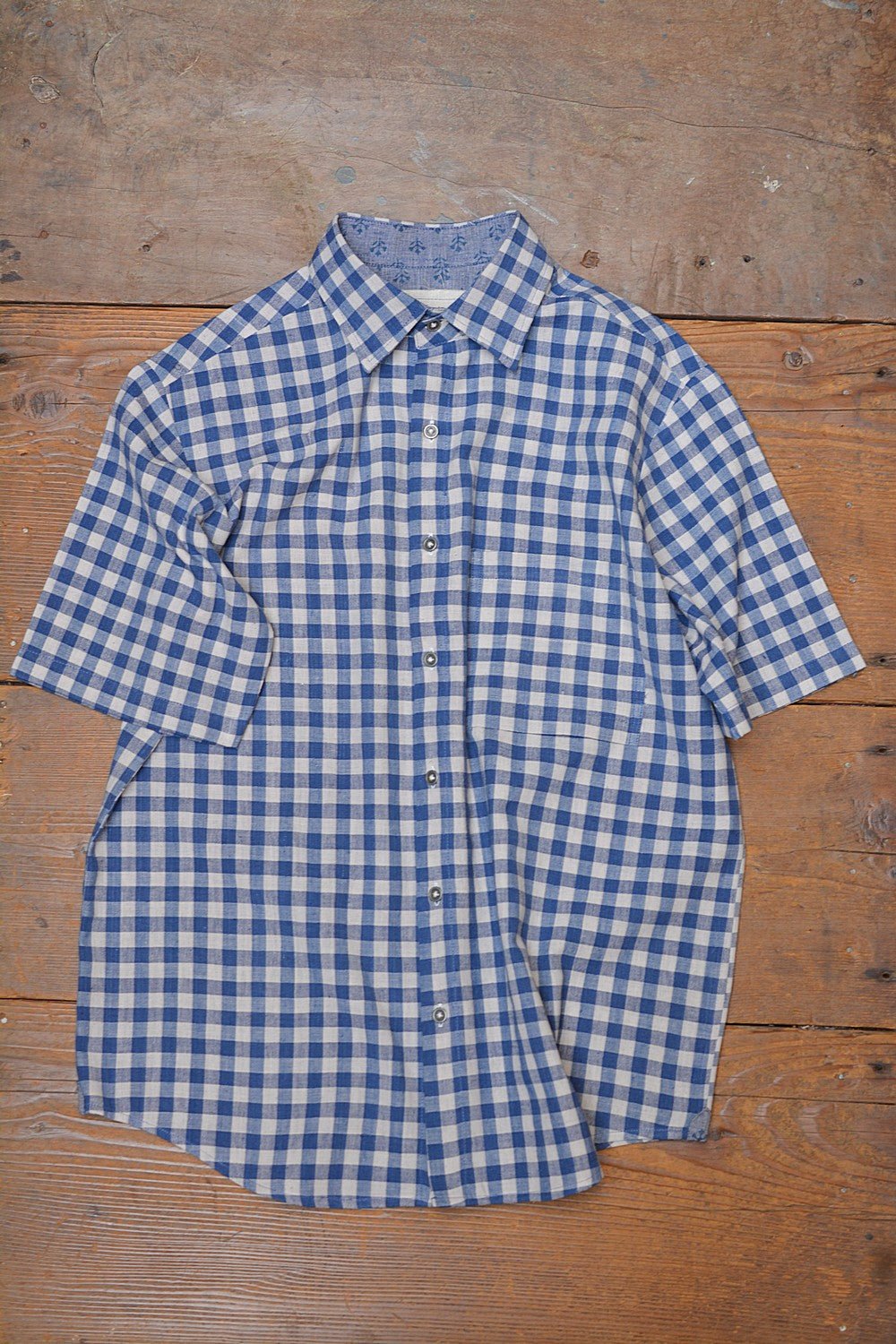 Men's Half-Sleeves Checks Pure Cotton Khadi Shirt | Metaphor Racha