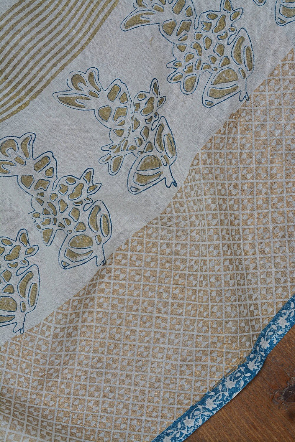 Khadi Stole - Blue Border - metaphorracha
