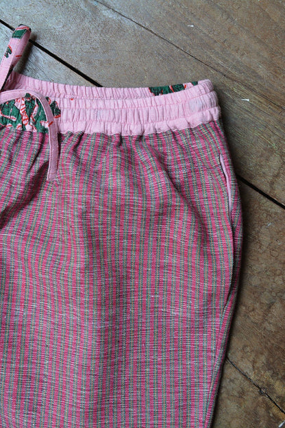Striped Narrow Legged Pants in Size 'S' - metaphorracha